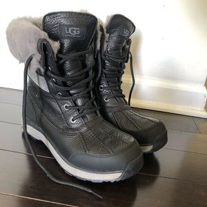 UGG Adirondack Boot III